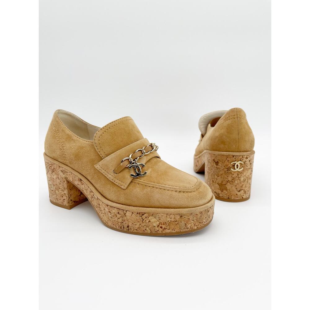 Chanel 2023 Camel Suede Cork Platform Chain CC Block Heel Loafers Pumps EU 37